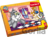 Playing Checkers