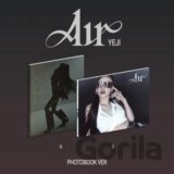 Yeji: Air / Random Photobook edition